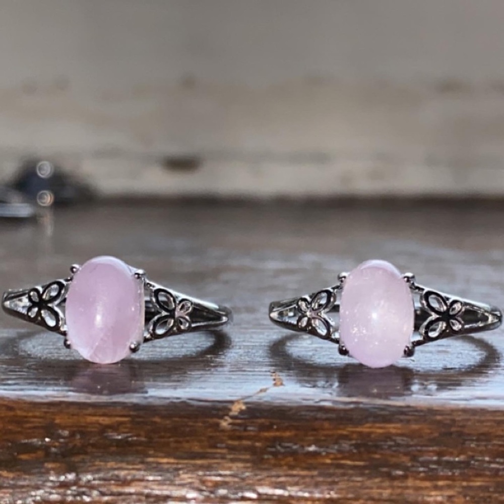 kunzite rings :) - Picture 3 of 3